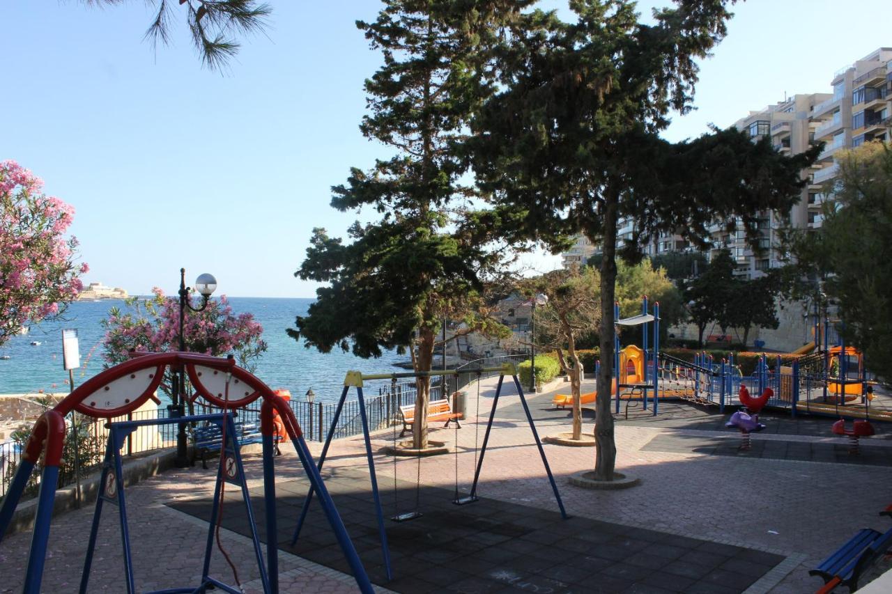 סליאמה Sunny 2 Bedroom, 2 Bathrooms, Seaside Apt. מראה חיצוני תמונה