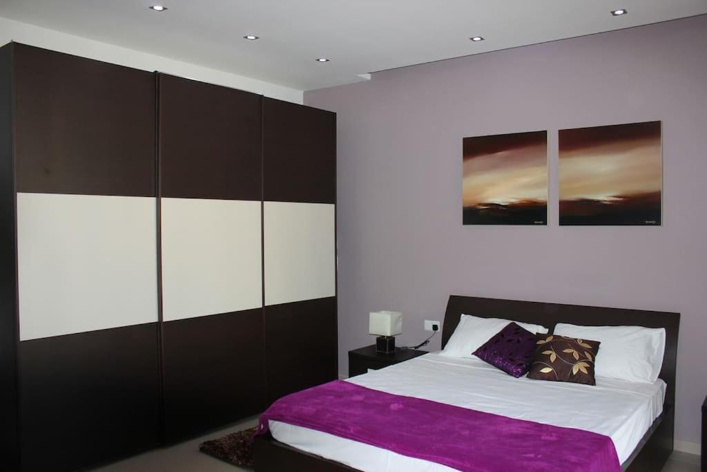 סליאמה Sunny 2 Bedroom, 2 Bathrooms, Seaside Apt. מראה חיצוני תמונה