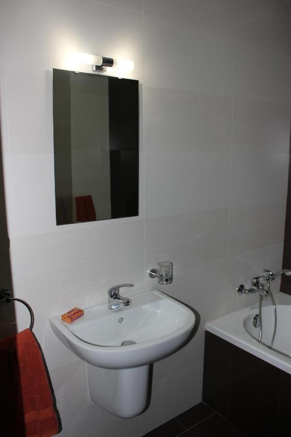 סליאמה Sunny 2 Bedroom, 2 Bathrooms, Seaside Apt. מראה חיצוני תמונה