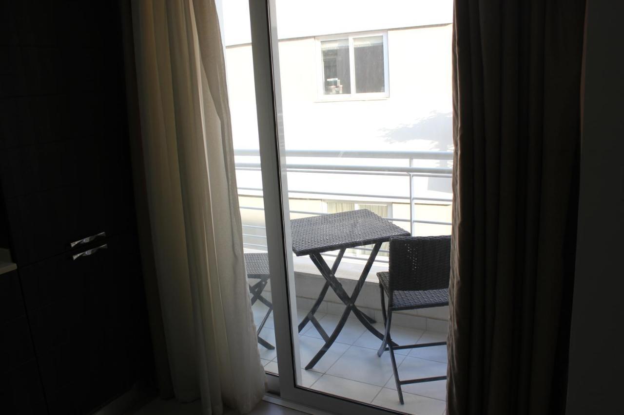 סליאמה Sunny 2 Bedroom, 2 Bathrooms, Seaside Apt. מראה חיצוני תמונה